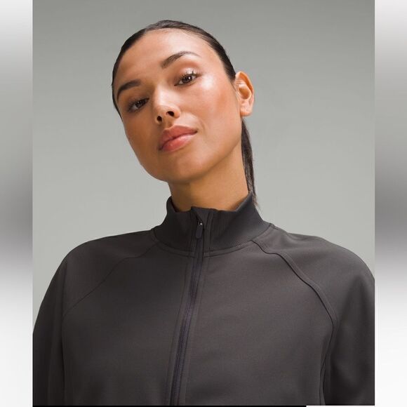 🌟NEW🌟Lululemon🌟Wunder Train Track Jacket Twill Graphite Grey - Picture 3 of 4